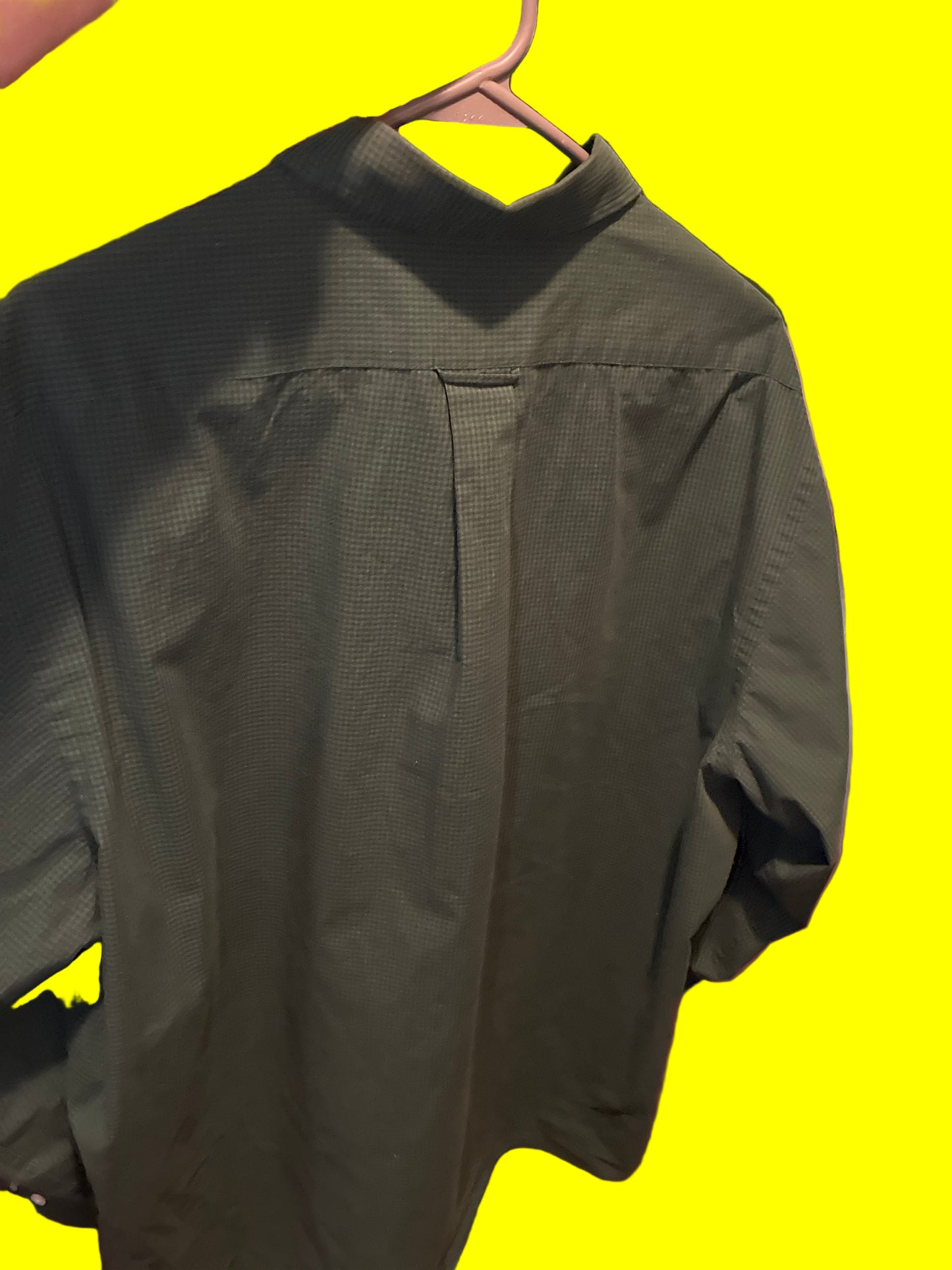 Hunter Green White Button up IZOD (Like new)